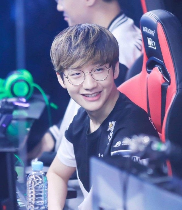 他用蛇形运 他用蛇形运